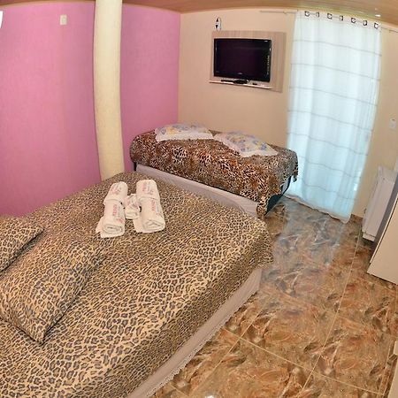 Pousada Familia Flores بنها المظهر الخارجي الصورة