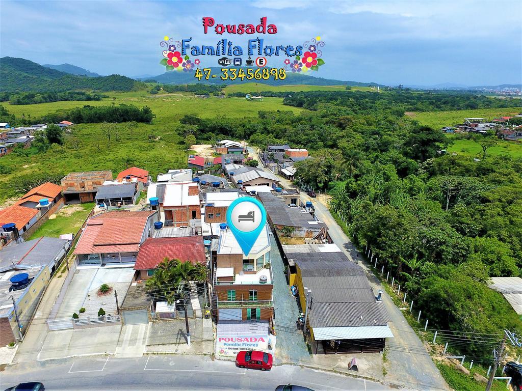 Pousada Familia Flores بنها المظهر الخارجي الصورة